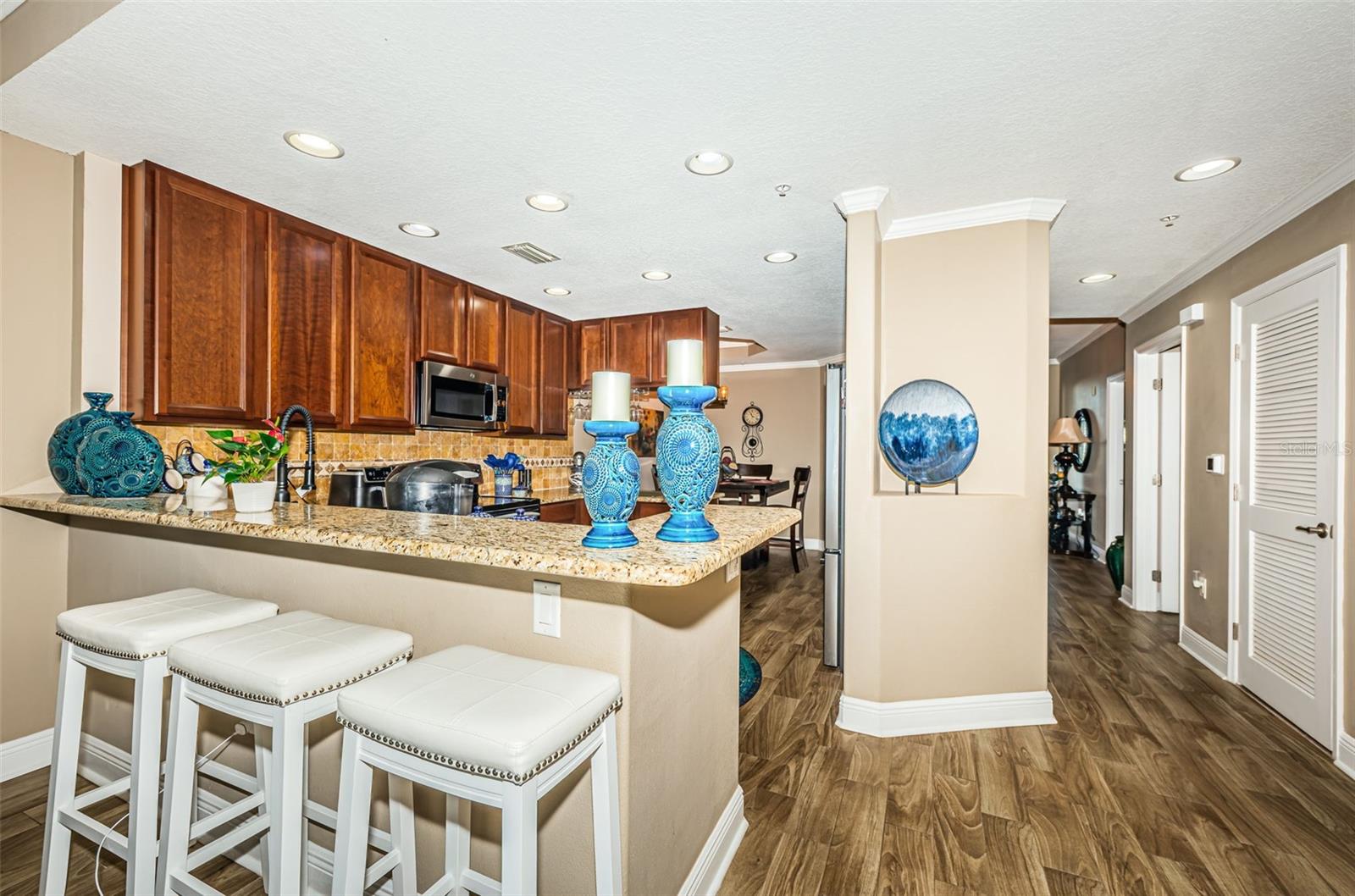 SEMINOLE ISLE CONDO - Residential