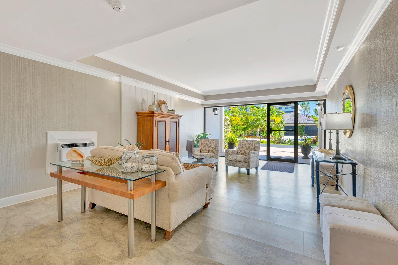 LIDO SHORES - Residential