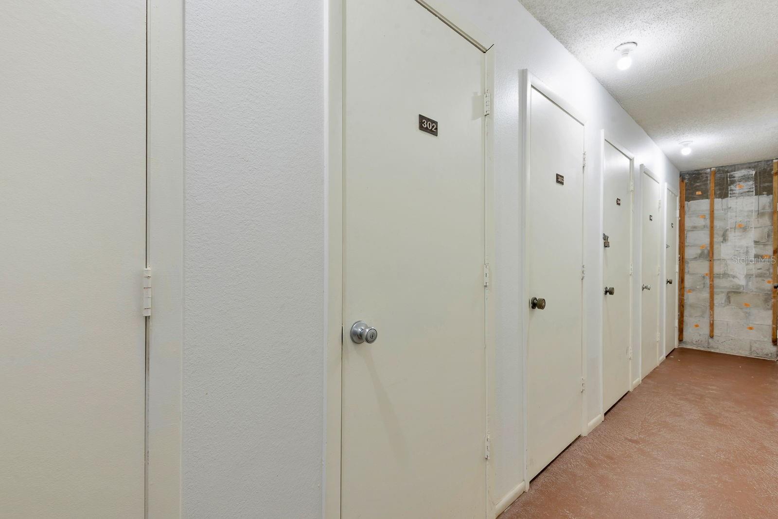 LIDO SHORES - Residential