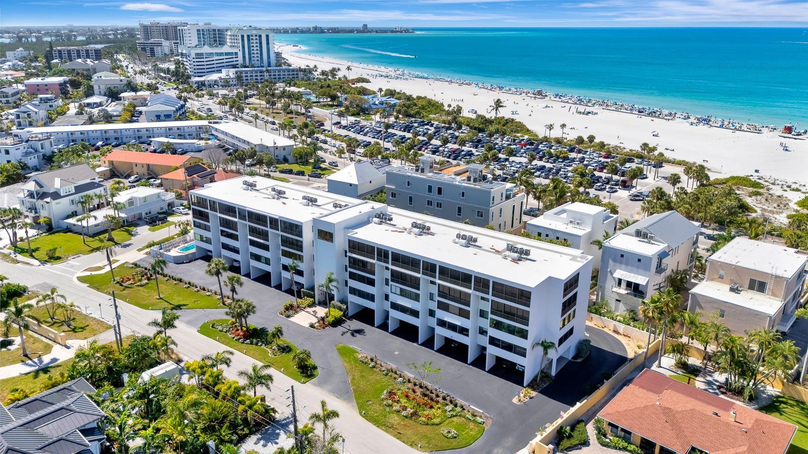 LIDO SHORES - Residential