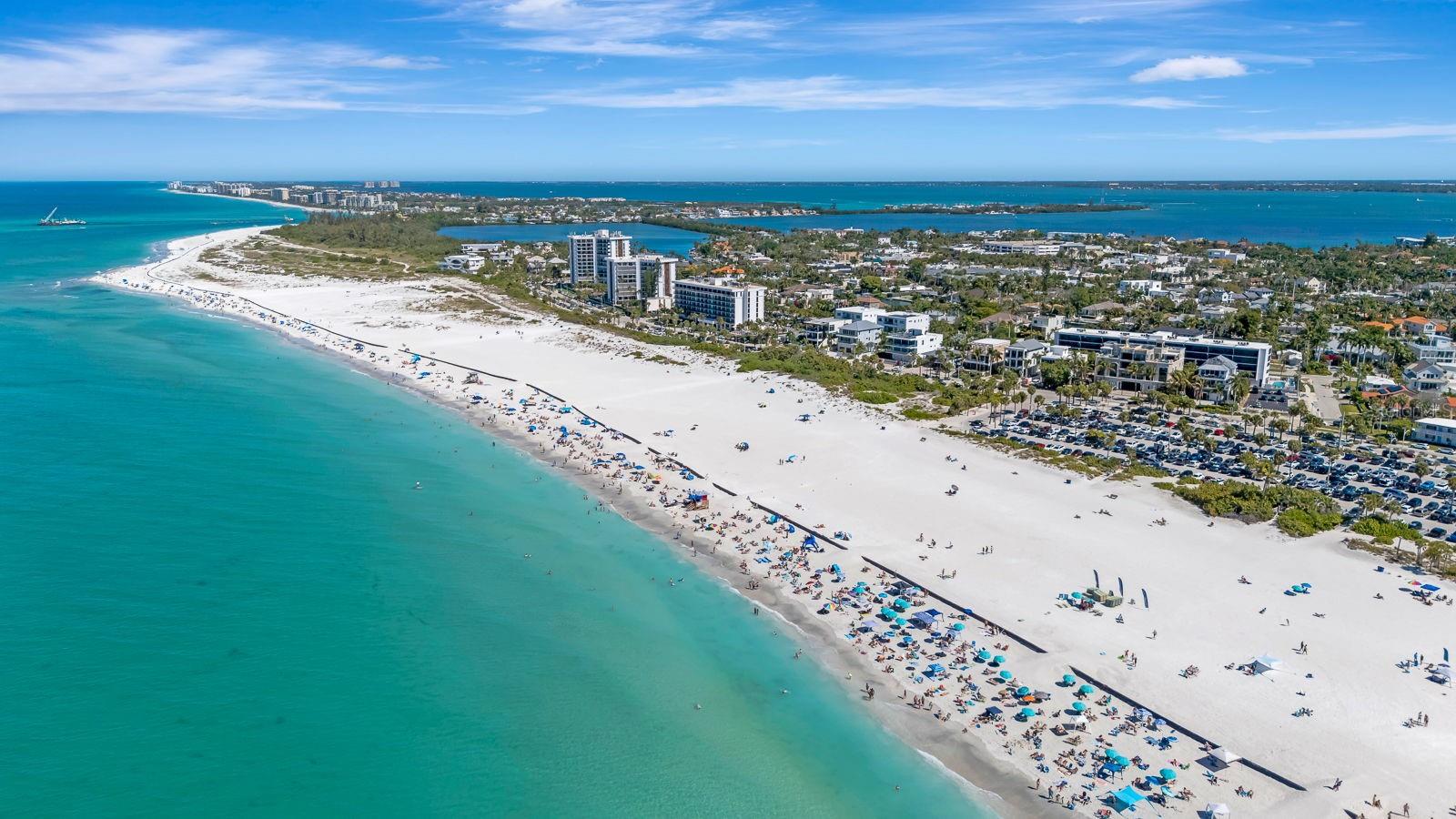 LIDO SHORES - Residential