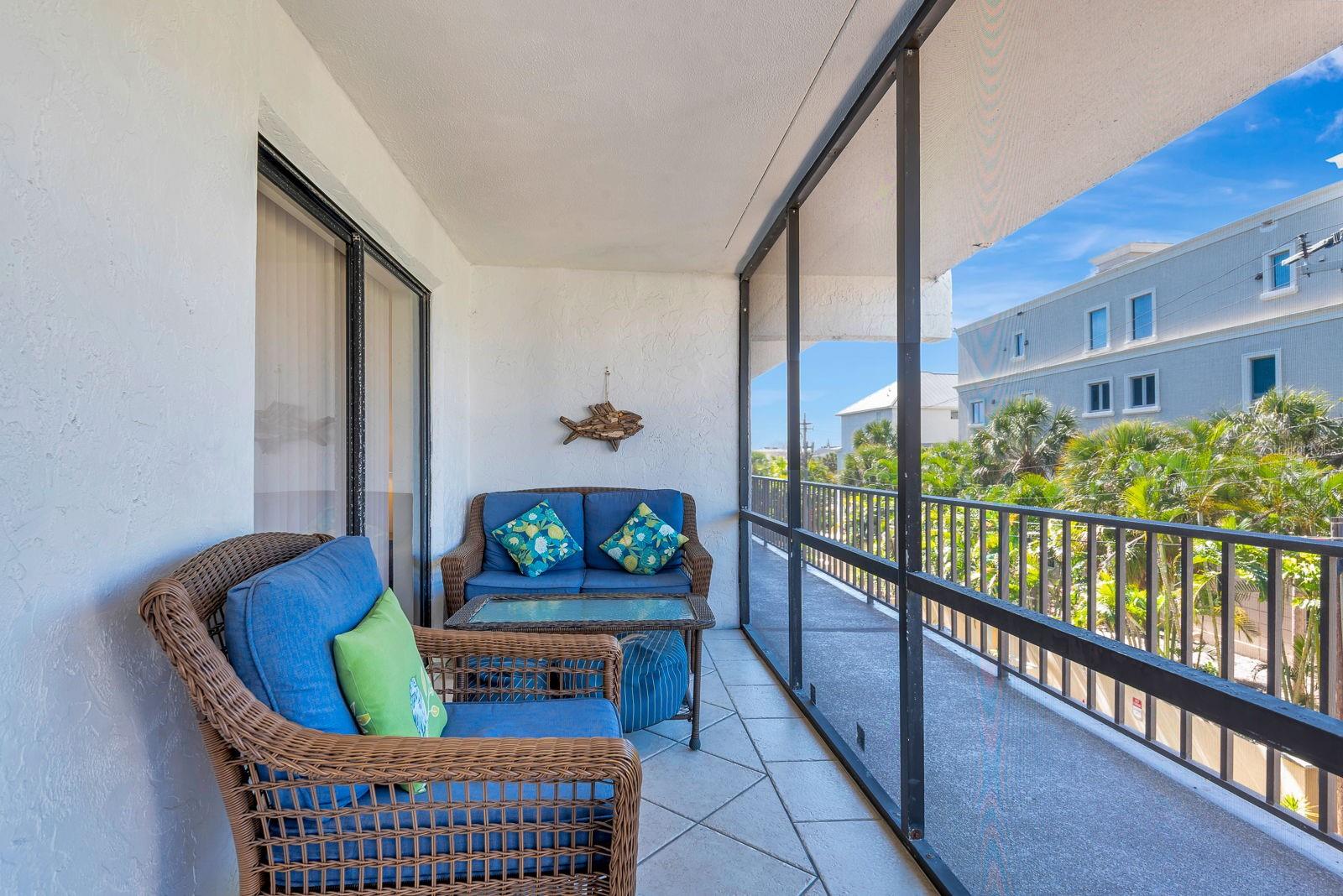 LIDO SHORES - Residential