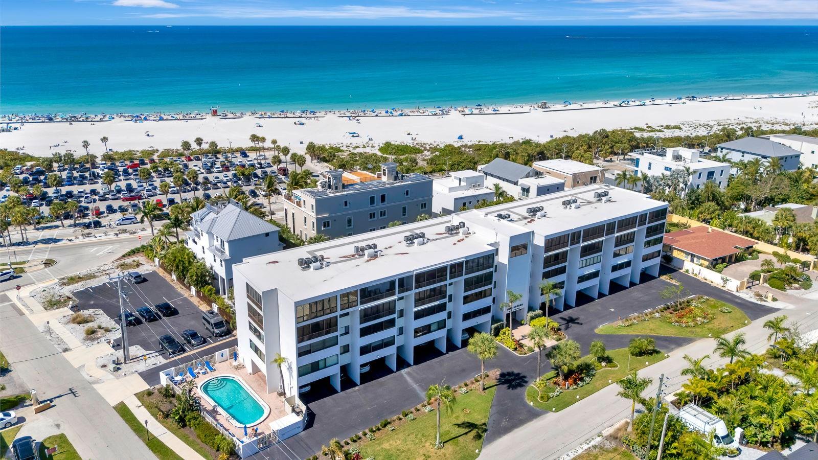 LIDO SHORES - Residential