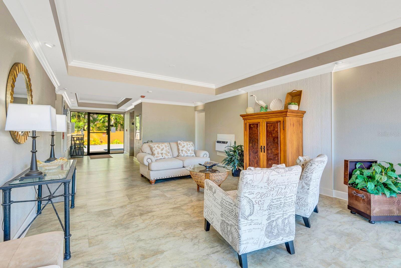 LIDO SHORES - Residential