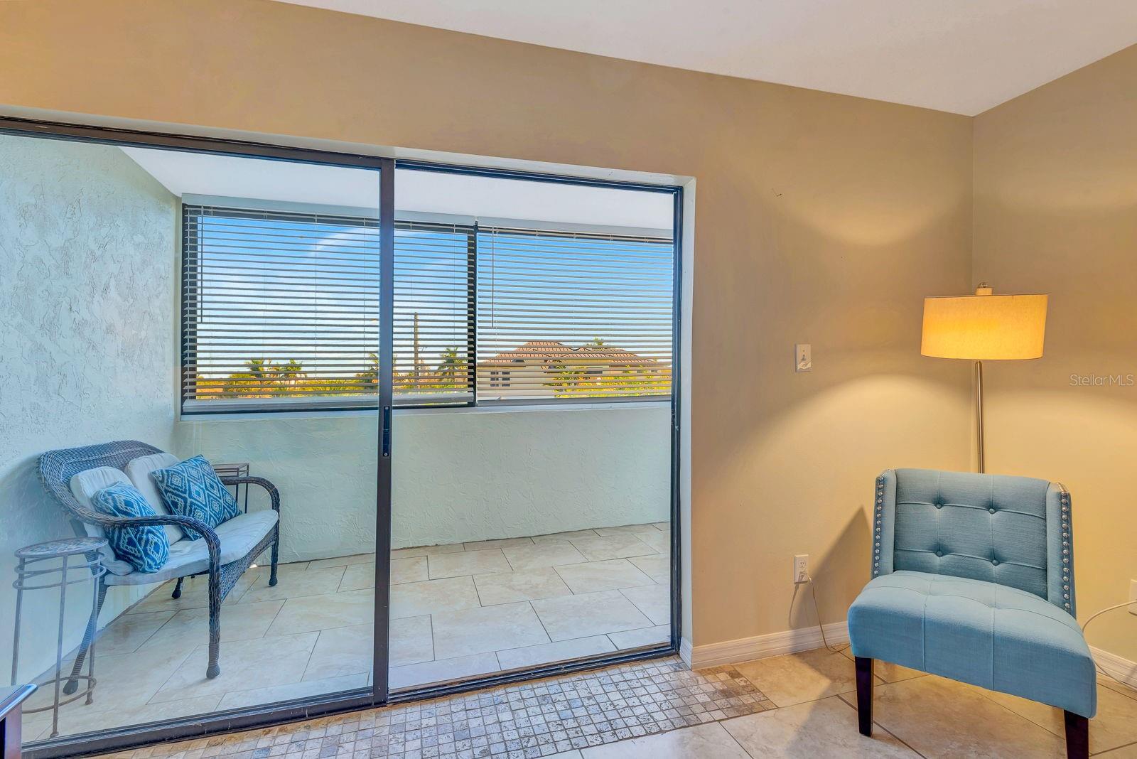 LIDO SHORES - Residential