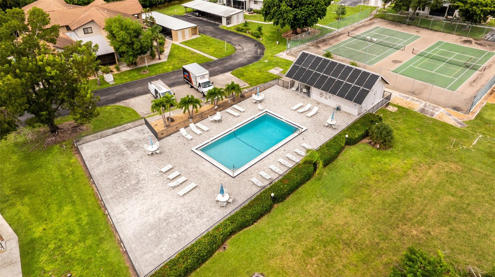 GOLFSIDE CONDO PH I-B - Residential