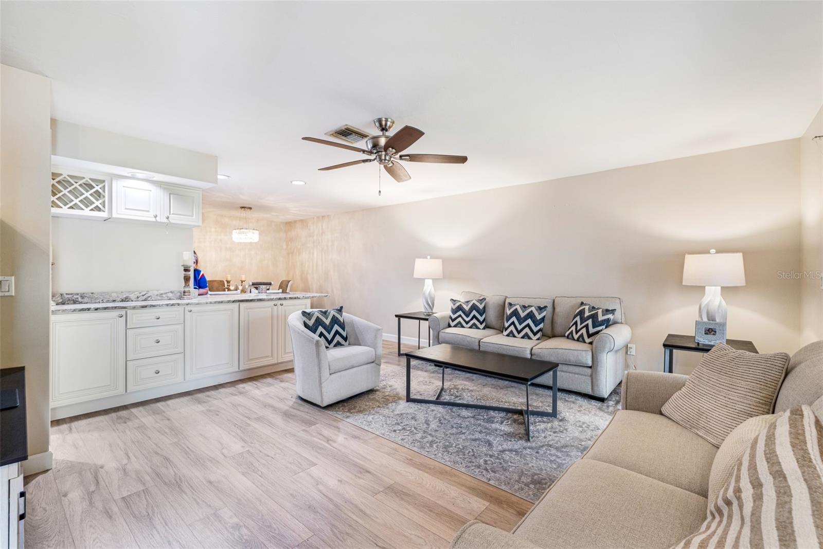 GOLFSIDE CONDO PH I-B - Residential