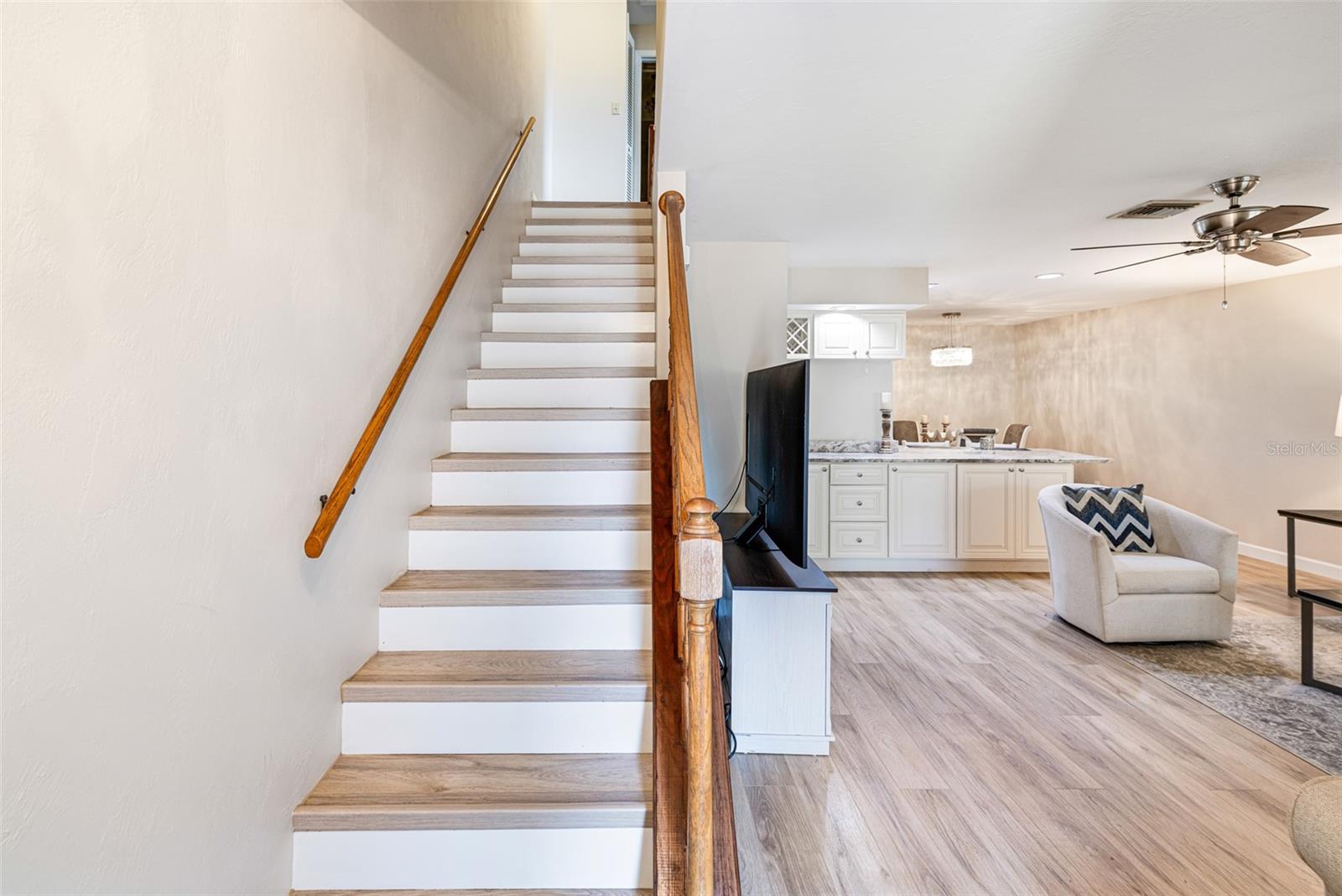 GOLFSIDE CONDO PH I-B - Residential