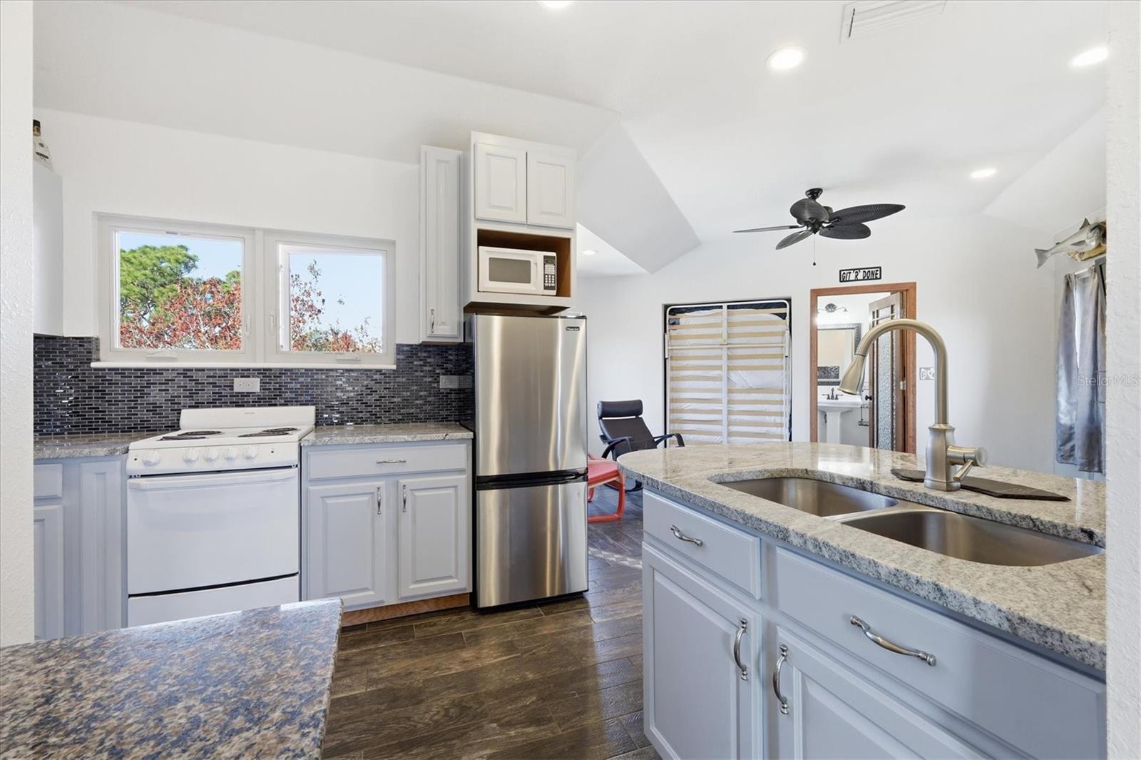 HEASLEY THOMAS E SUB - Residential