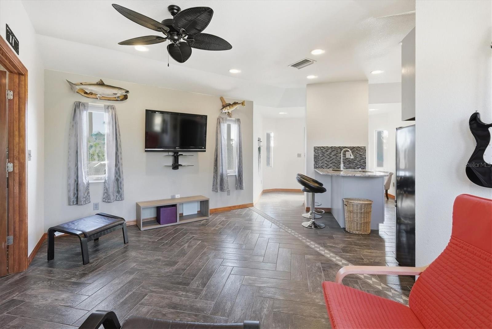 HEASLEY THOMAS E SUB - Residential