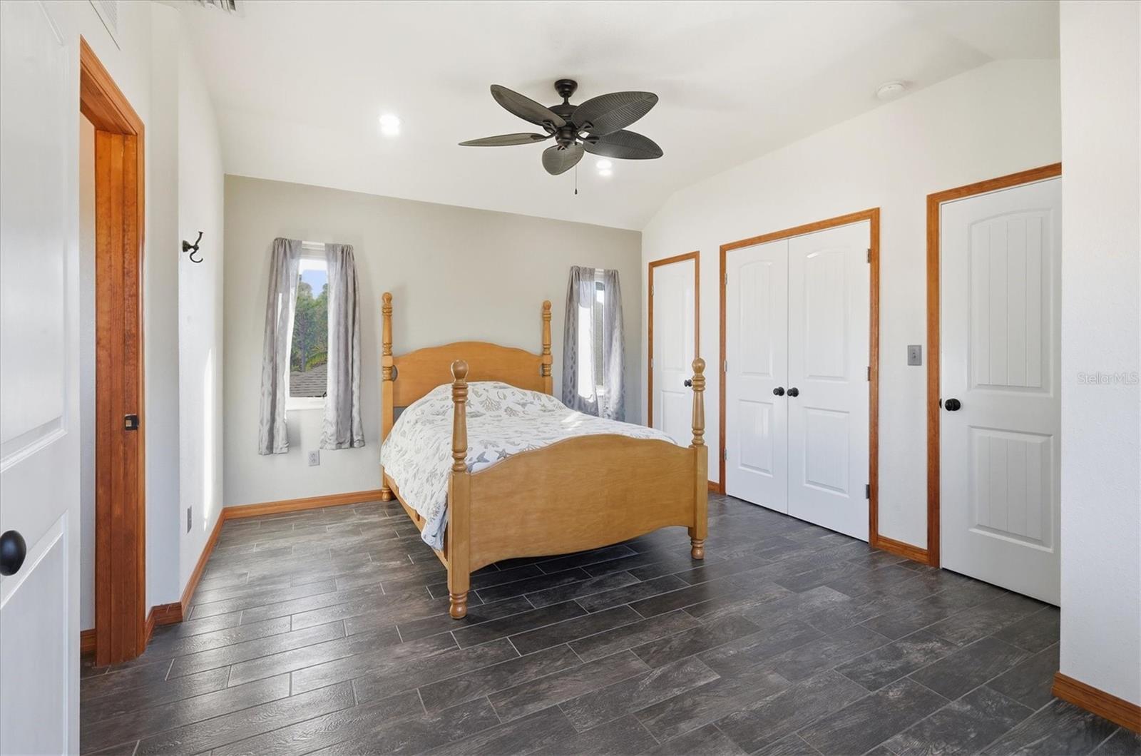 HEASLEY THOMAS E SUB - Residential