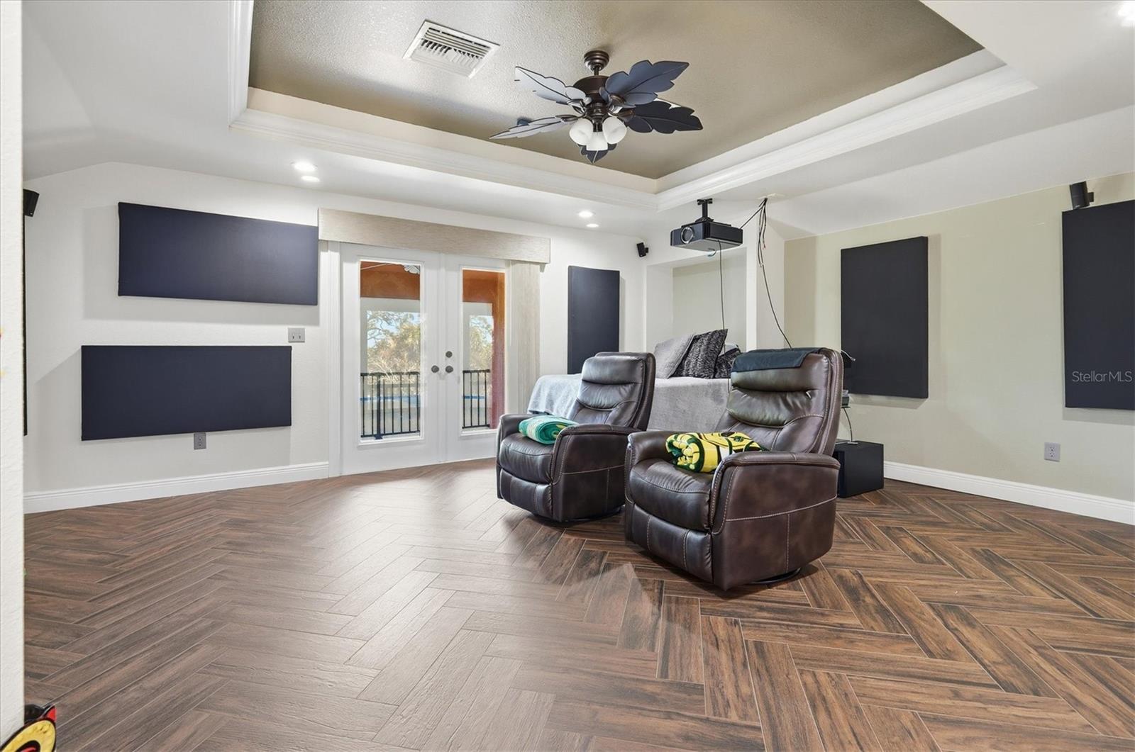 HEASLEY THOMAS E SUB - Residential