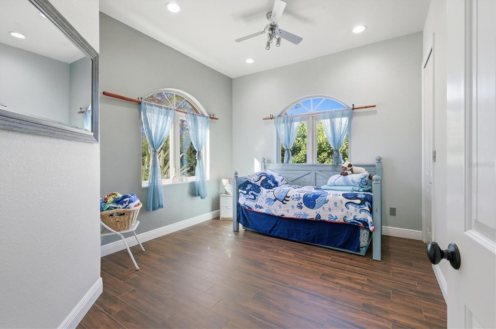 HEASLEY THOMAS E SUB - Residential