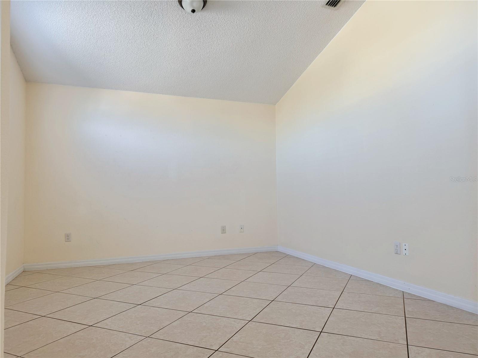PIEDMONT LAKES PHASE TWO - Residential Lease