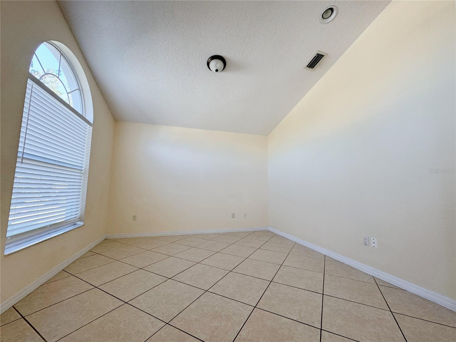 PIEDMONT LAKES PHASE TWO - Residential Lease
