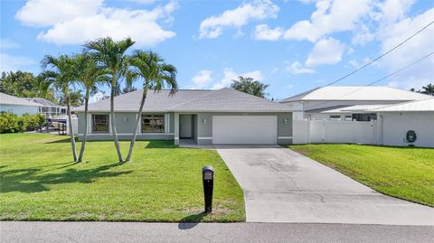 Photo of 4115 SE 10th Place, Cape Coral, FL 33904 (MLS # C7526635)