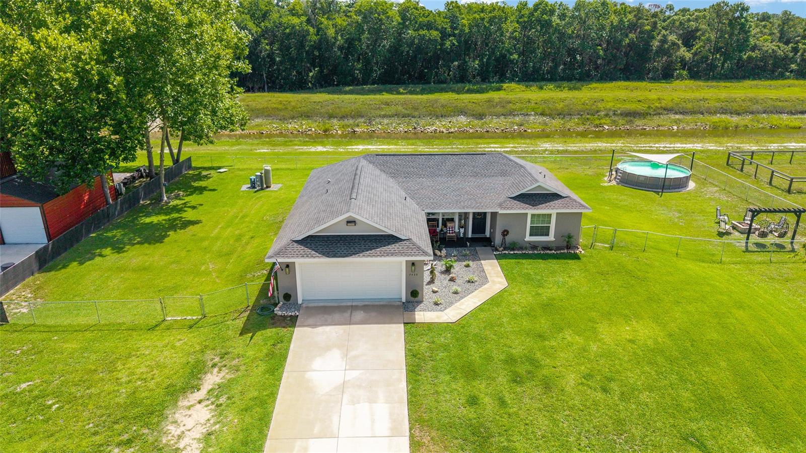 7435 N NATURE TRAIL