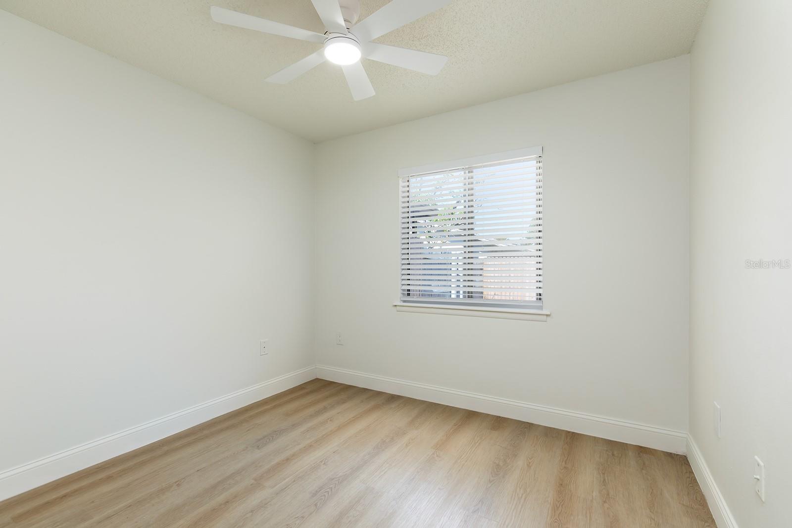 WESTSIDE TWNHMS - Residential