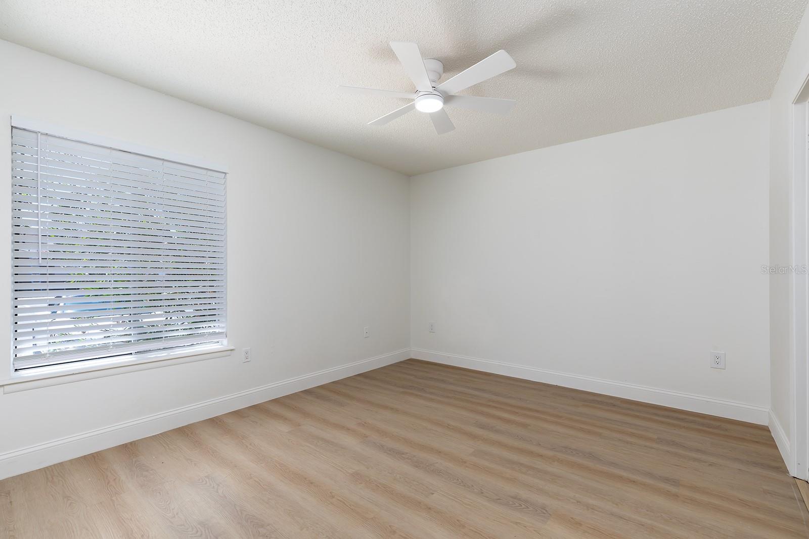 WESTSIDE TWNHMS - Residential