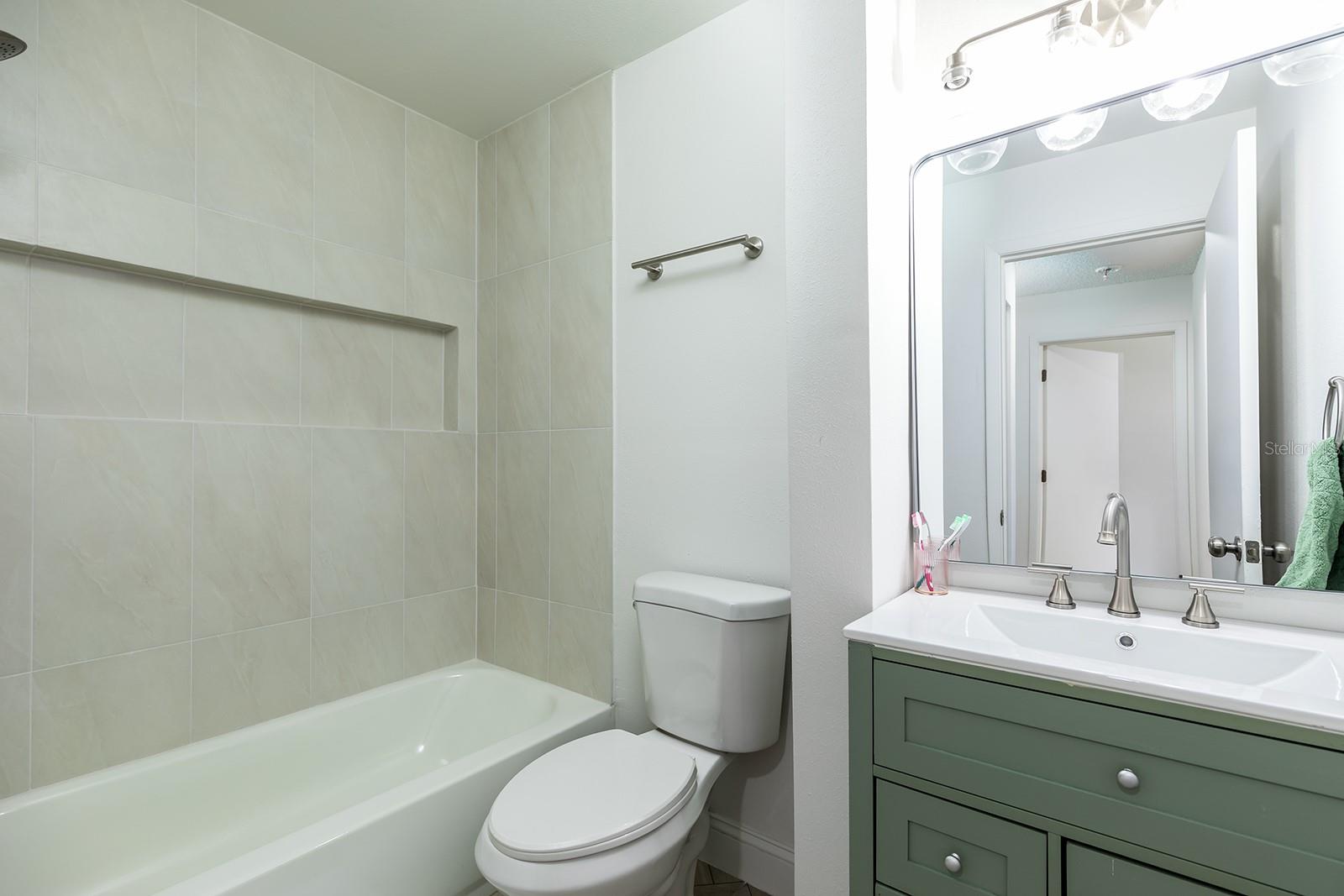 WESTSIDE TWNHMS - Residential