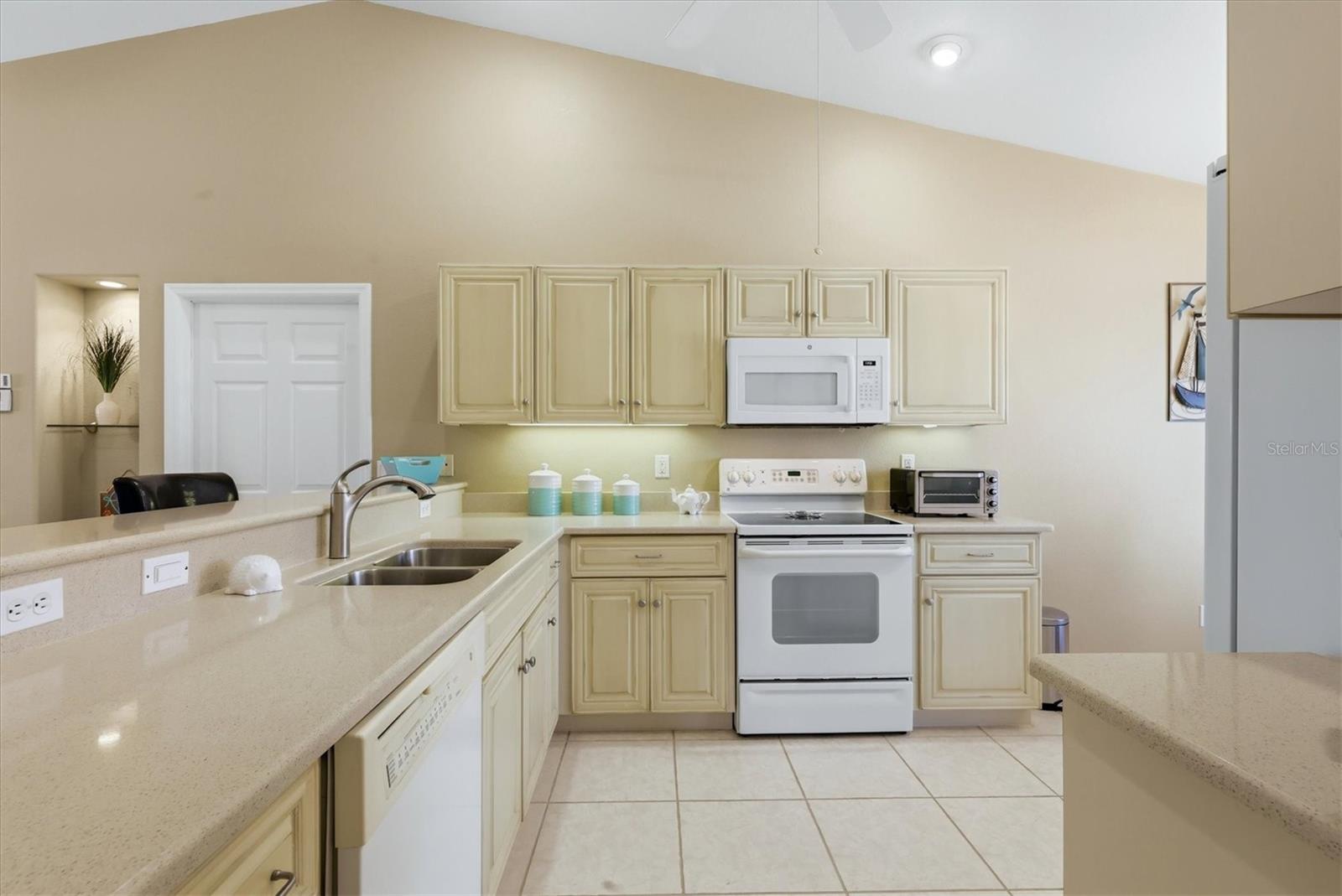 SUNSET HOUSE - Residential