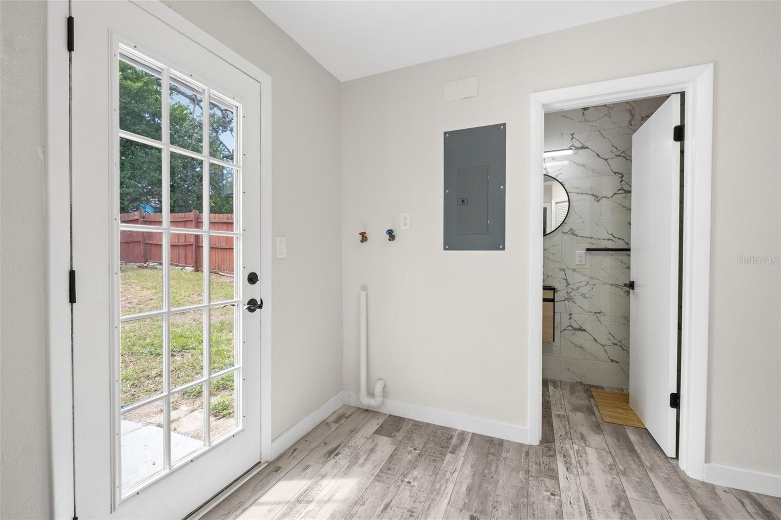 SPRING HILL - Residential