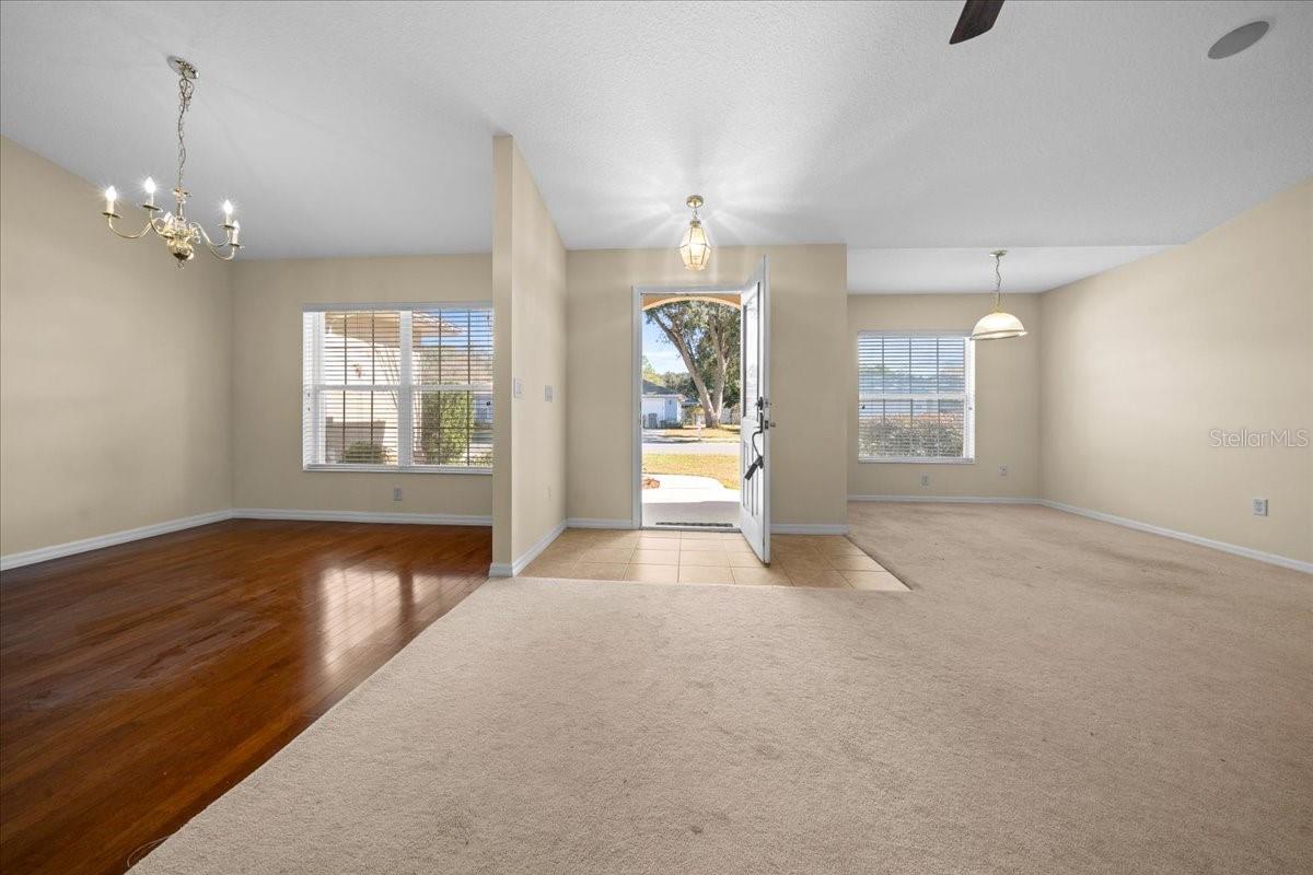 AUTUMN OAKS - Residential