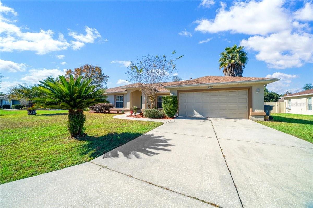 AUTUMN OAKS - Residential