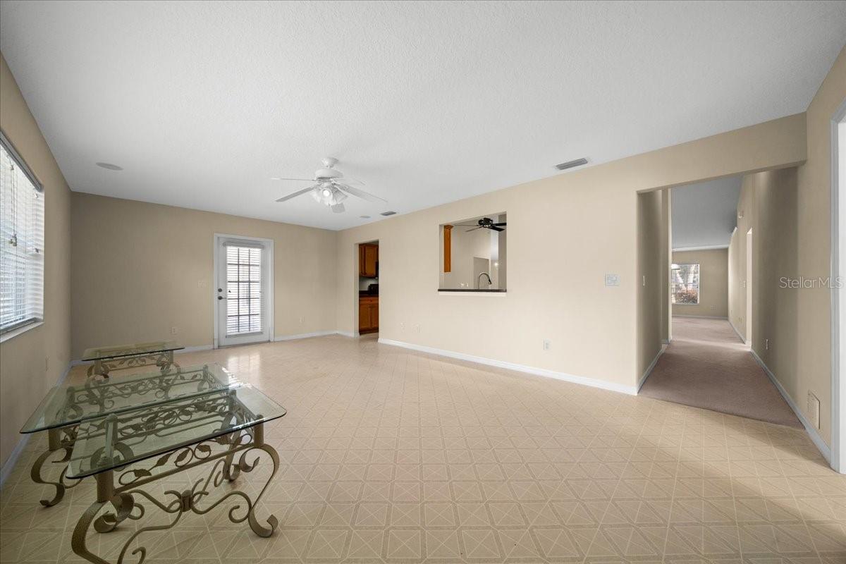 AUTUMN OAKS - Residential