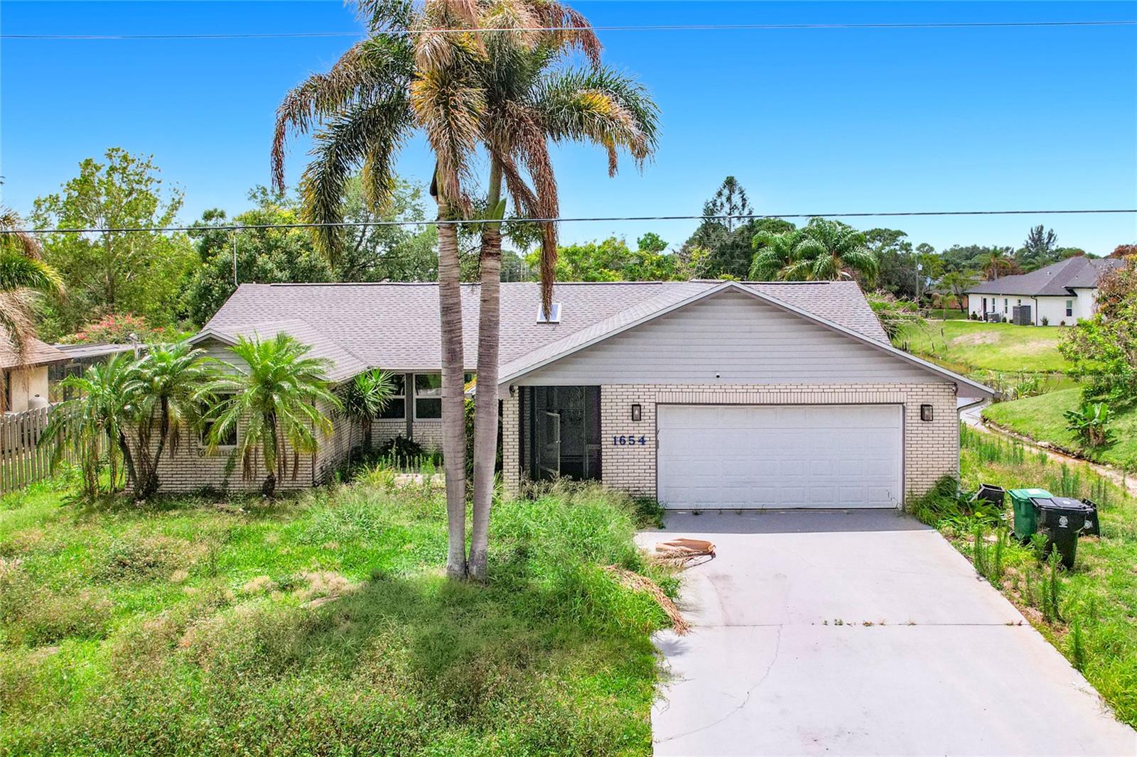 1654 SE FALLON DRIVE