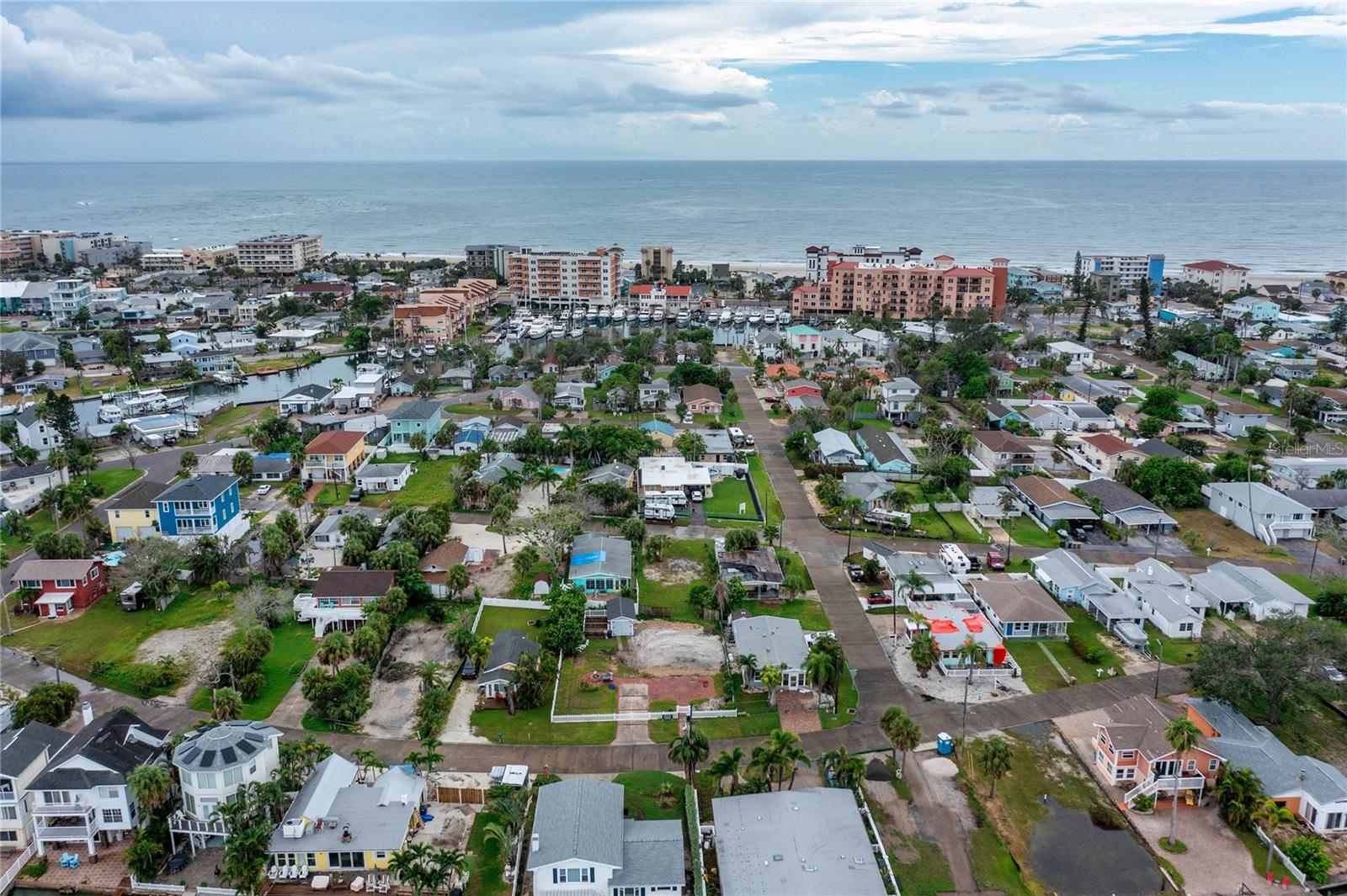 PAGES REP OF MITCHELLS BEACH - Land