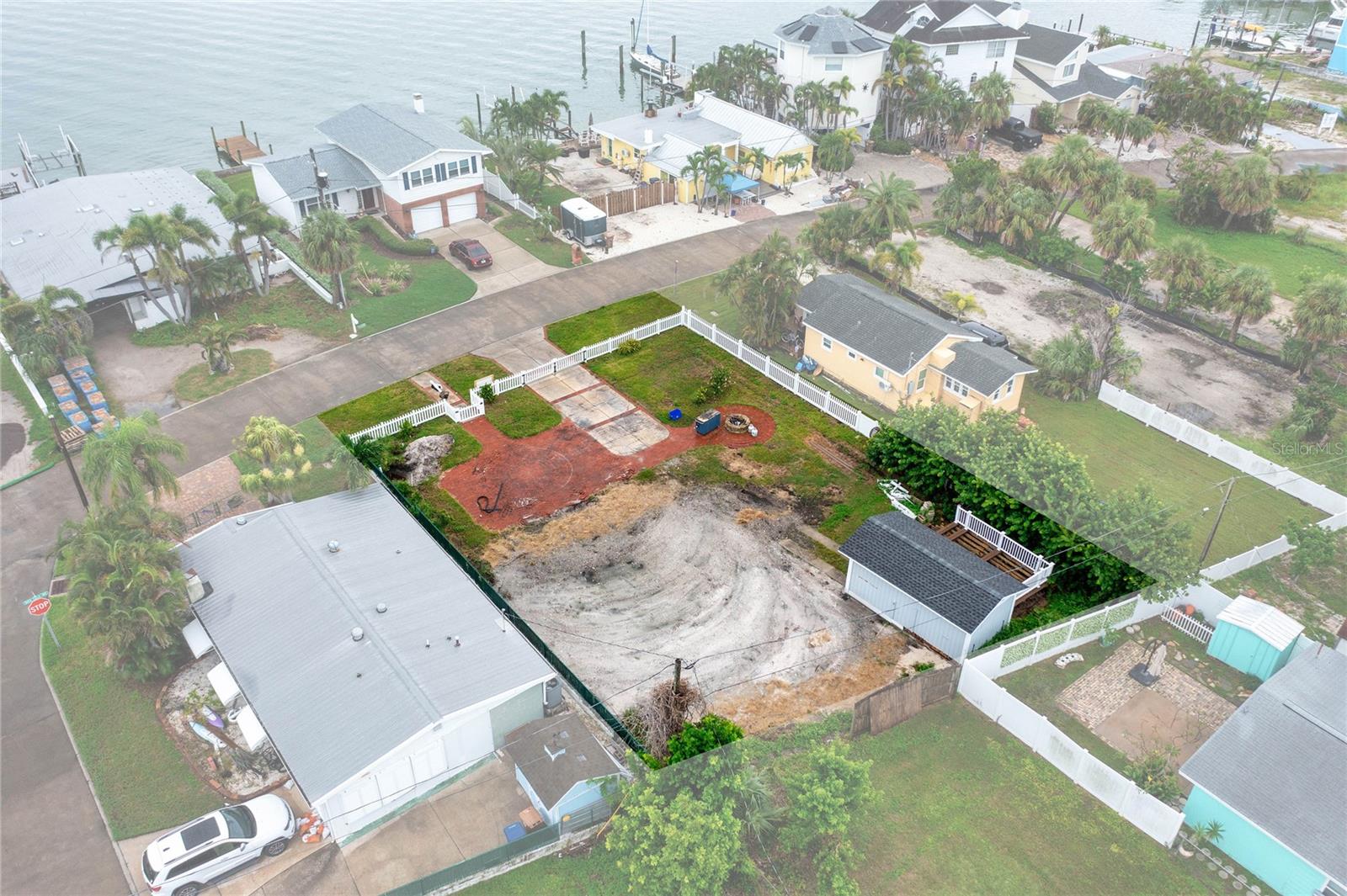 PAGES REP OF MITCHELLS BEACH - Land