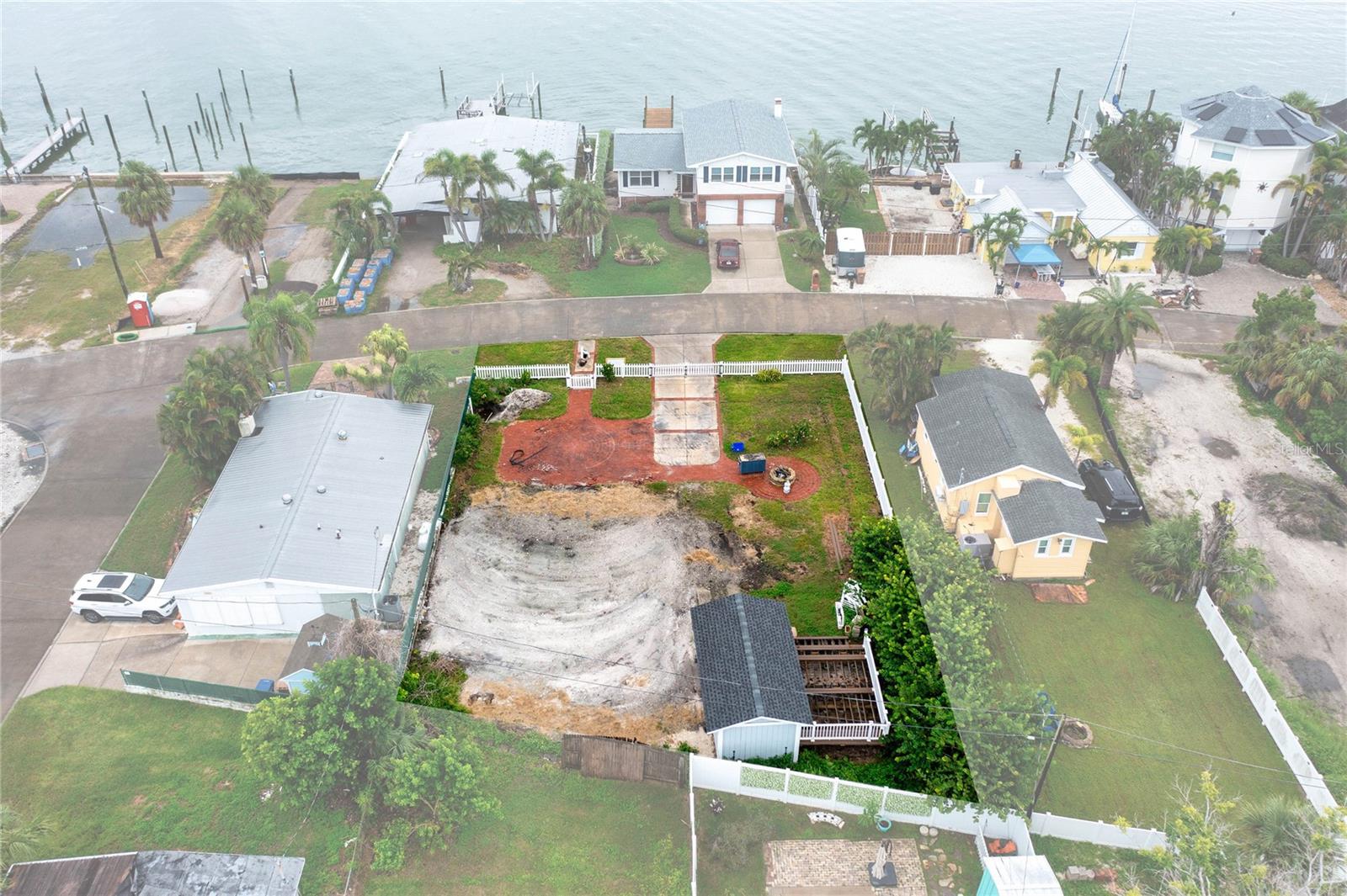 PAGES REP OF MITCHELLS BEACH - Land