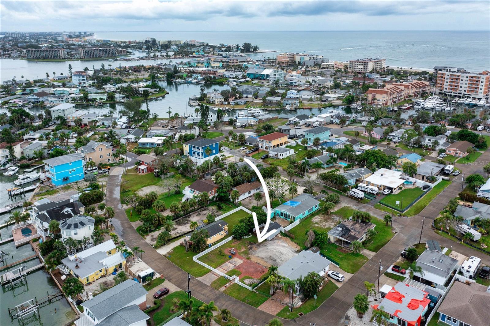 PAGES REP OF MITCHELLS BEACH - Land