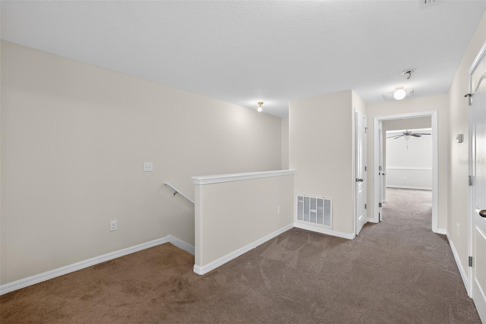 HAWKS POINT PH N TWNHMS - Residential