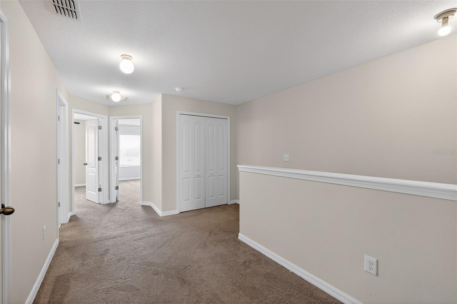 HAWKS POINT PH N TWNHMS - Residential