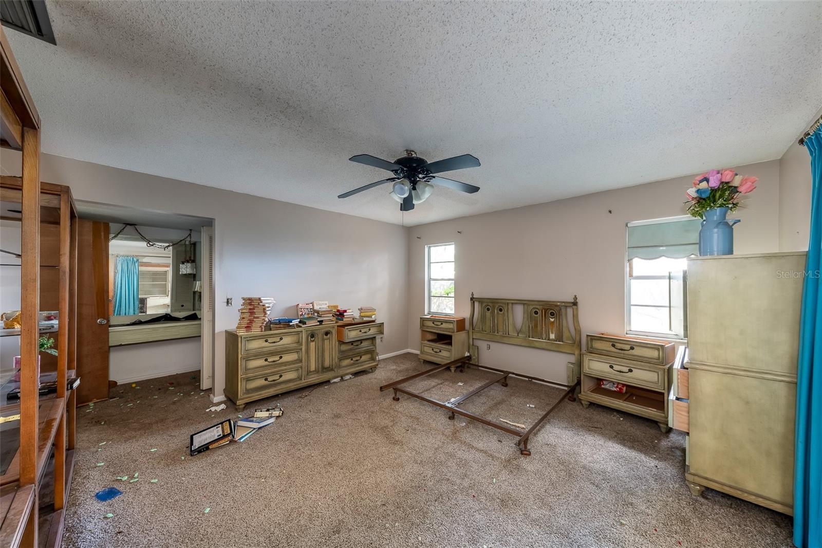 WINSOR MANOR - Residential