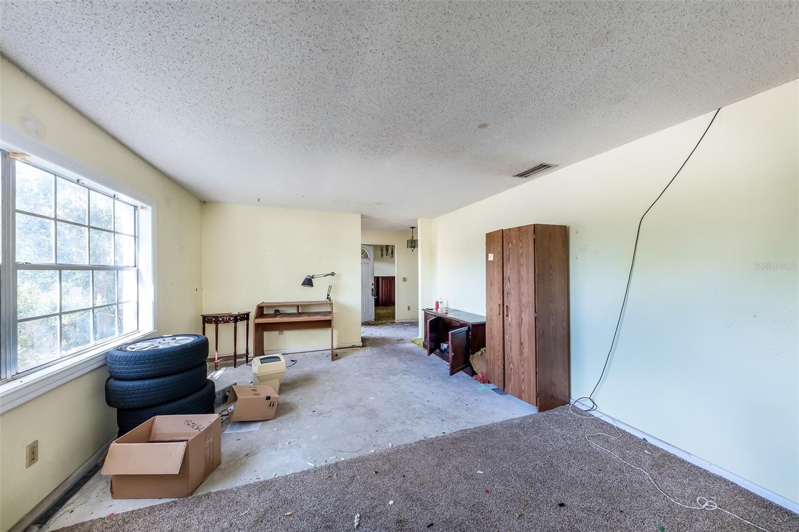 WINSOR MANOR - Residential