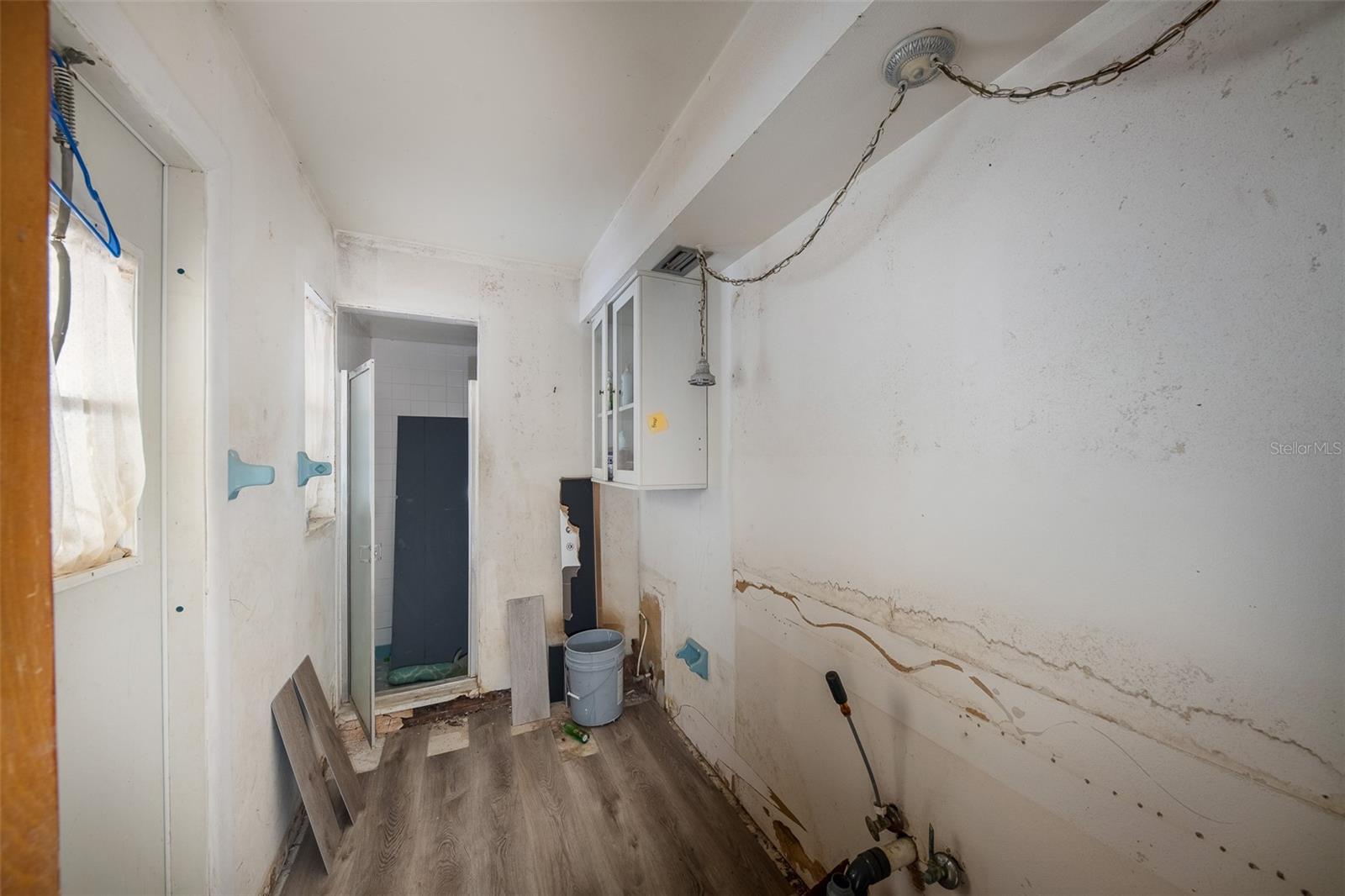 WINSOR MANOR - Residential