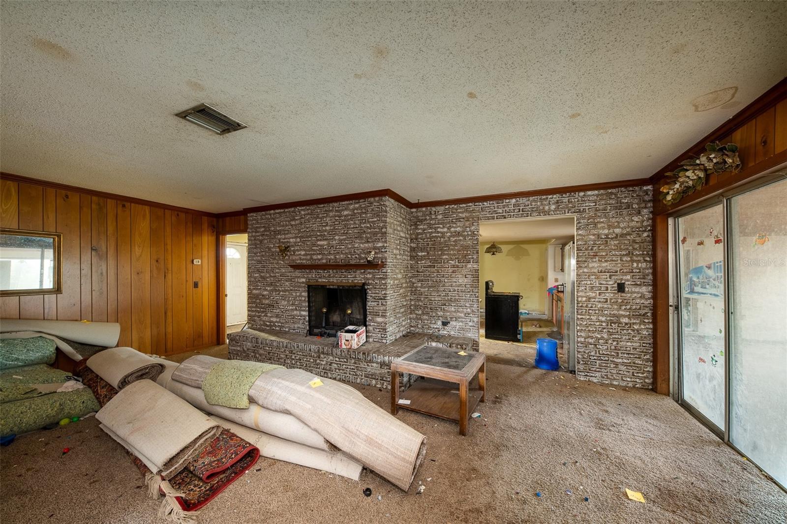 WINSOR MANOR - Residential