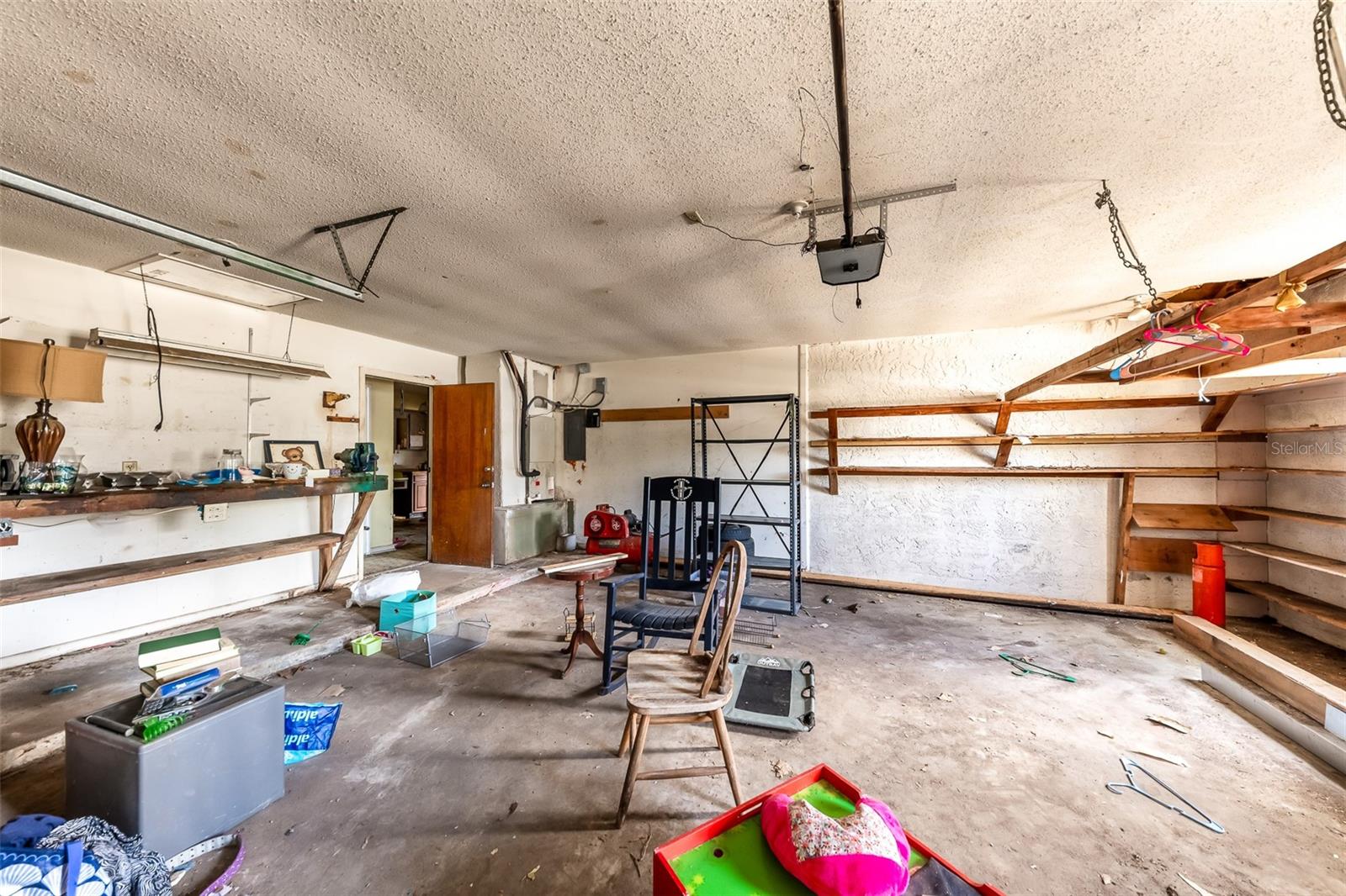 WINSOR MANOR - Residential