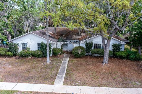Photo of 136 Glendale Drive, Longwood, FL 32750 (MLS # O6398306)