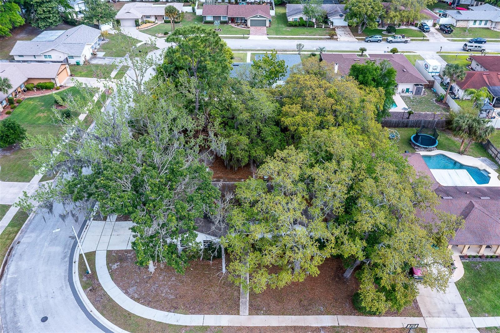 WINSOR MANOR - Residential