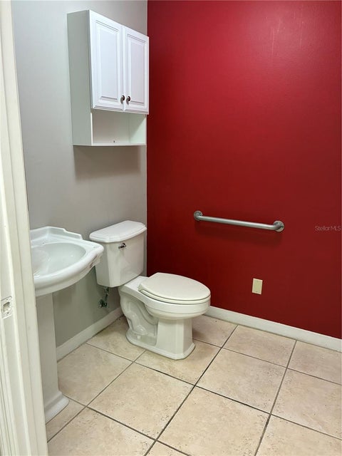 Tiny photo for 3235 Us Highway 441/27, Fruitland Park, FL 34731 (MLS # G5117010)