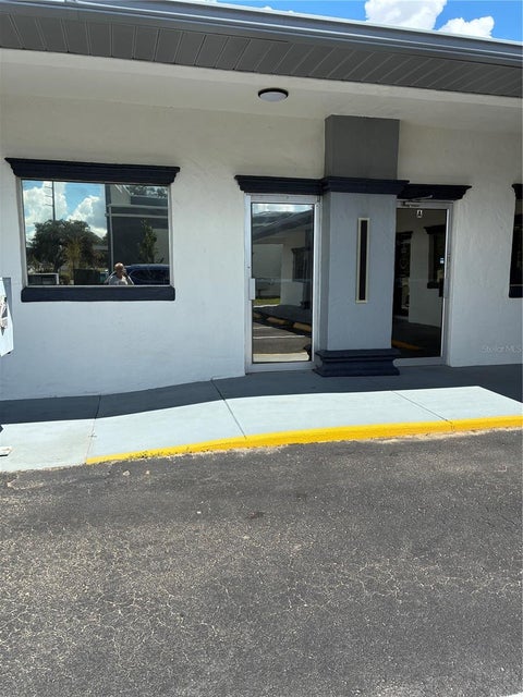 Tiny photo for 3235 Us Highway 441/27, Fruitland Park, FL 34731 (MLS # G5117010)
