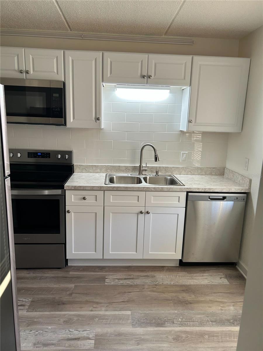 4435 1ST STREET NE 111