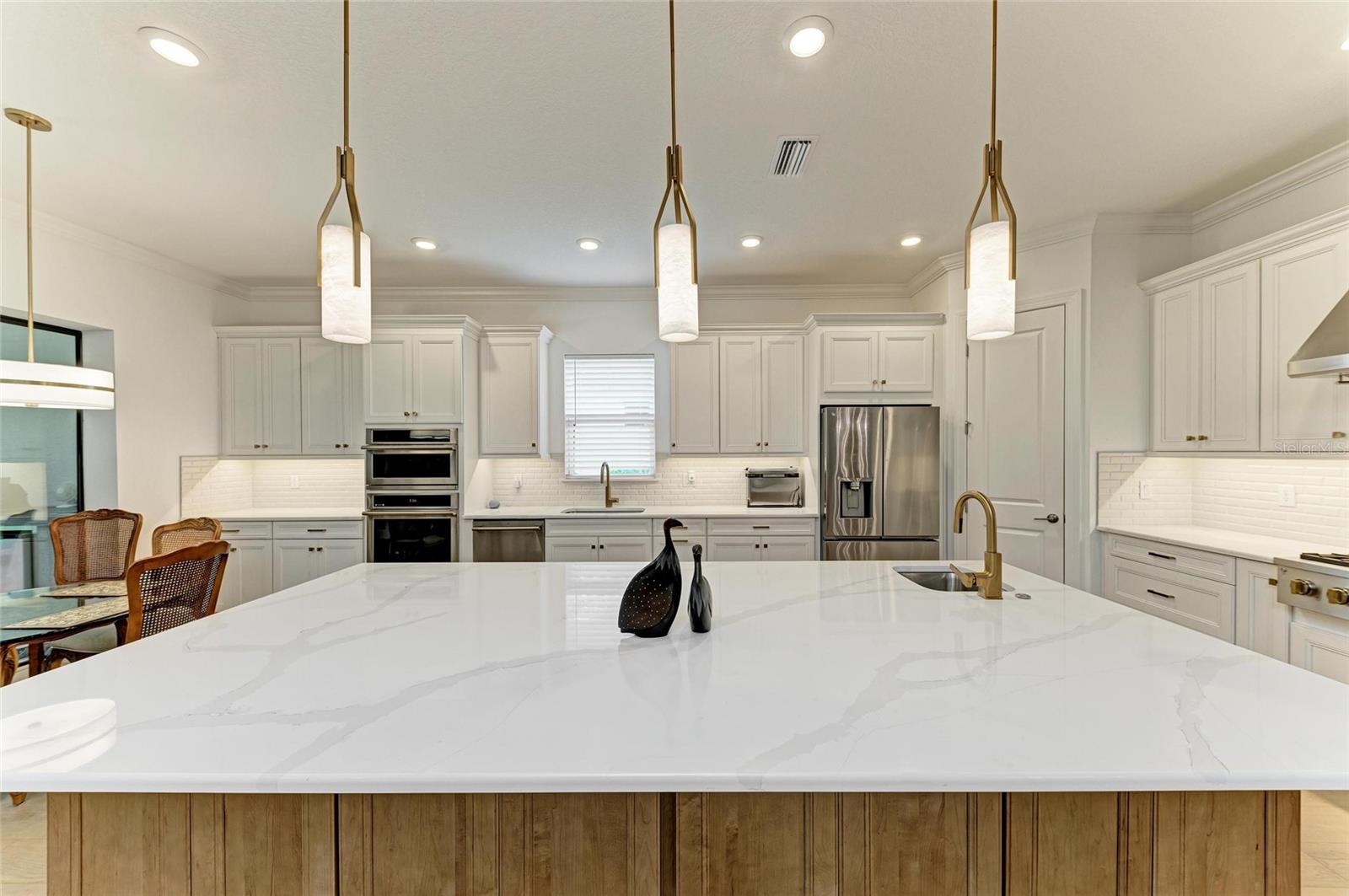 AZARIO ESPLANADE PH II SUBPH A, B & C - Residential