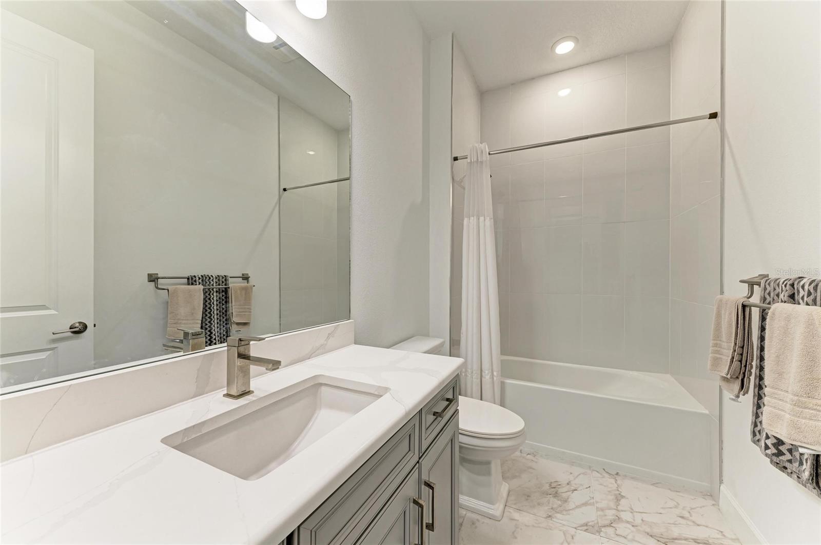 AZARIO ESPLANADE PH II SUBPH A, B & C - Residential