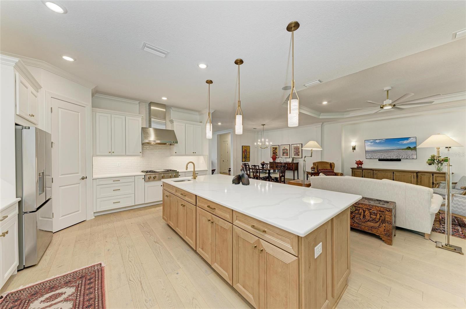 AZARIO ESPLANADE PH II SUBPH A, B & C - Residential