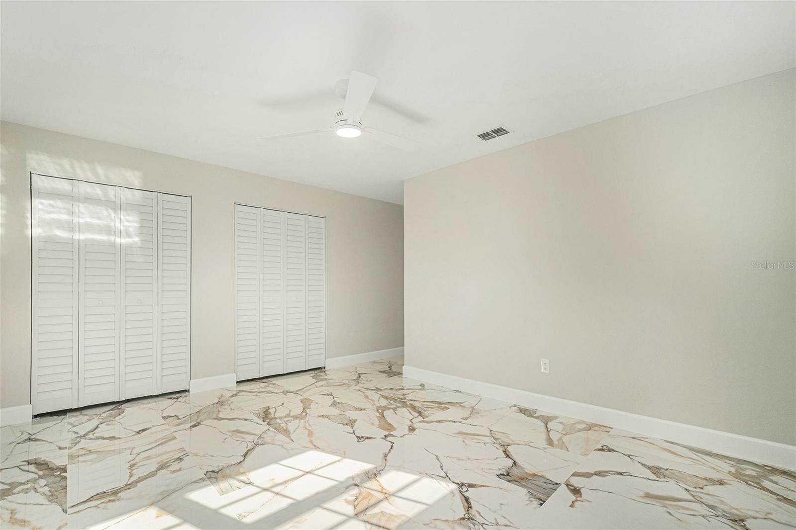 RAINBOW LAKE ES - Residential